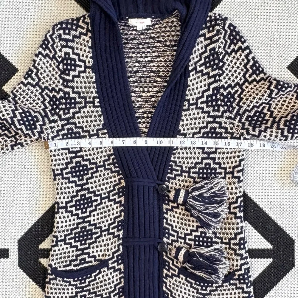Fiets Voor2 Wool Blend Hooded Tassel Cardigan Sweater in Navy Beige Medium